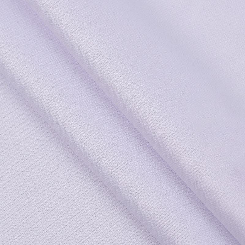 Priedušná trojcestná tkanina na tkanie priadze