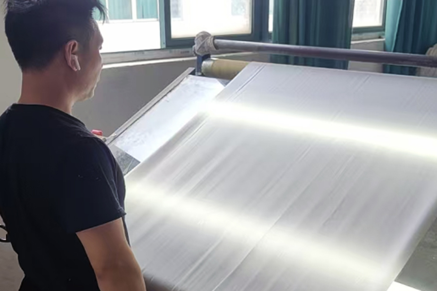 Oblasť kontroly výroby farbiarní hotových výrobkov